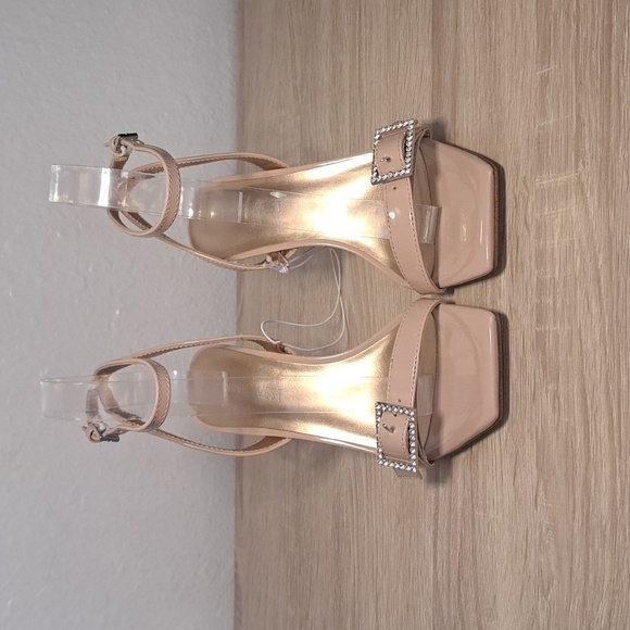 NEW NINE WEST SQUARE TOE HEELS IN NUDE - Picture 2 of 11